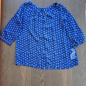 Uniqlo 3/4 sleeve blue floral print top